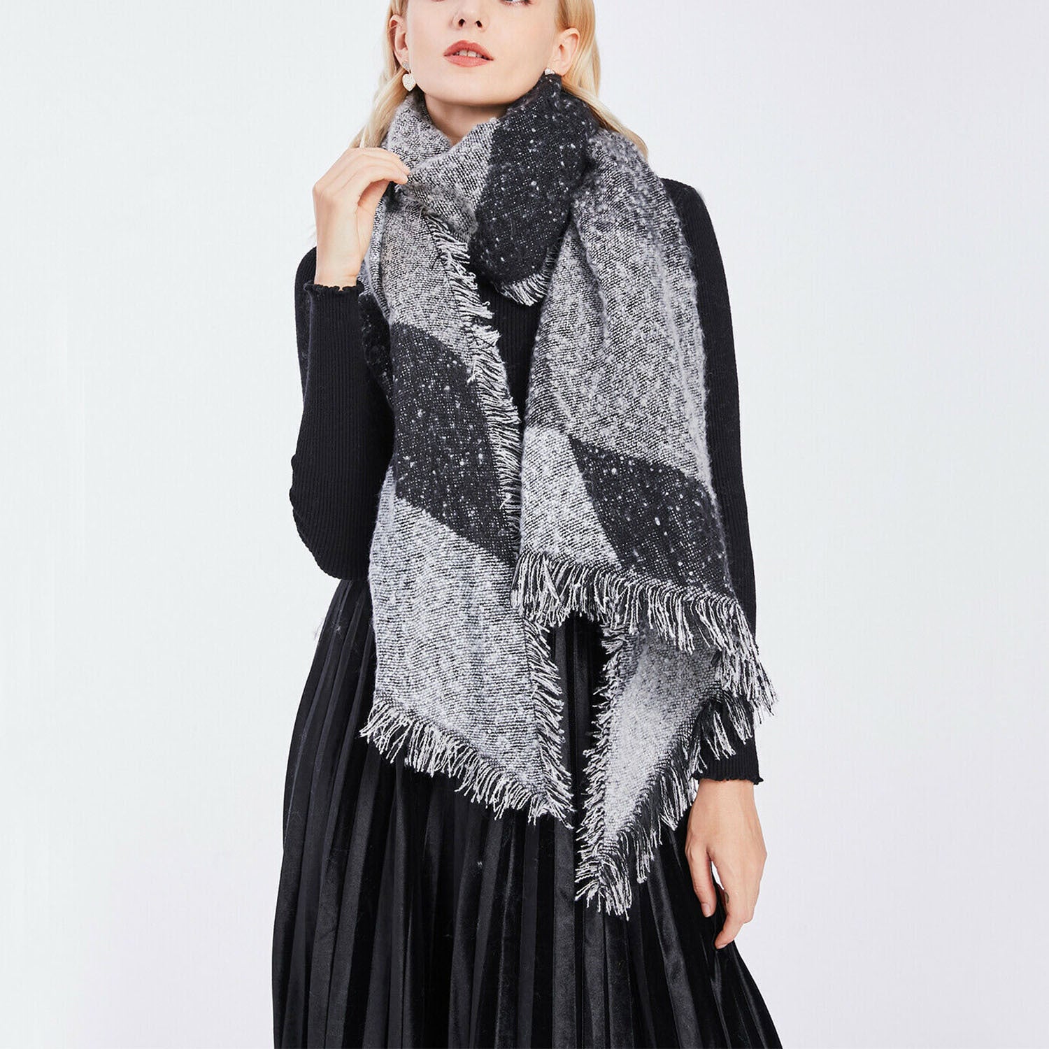 Women’s Winter Warm Scarf – Thick Knitted Plaid Shawl Wrap